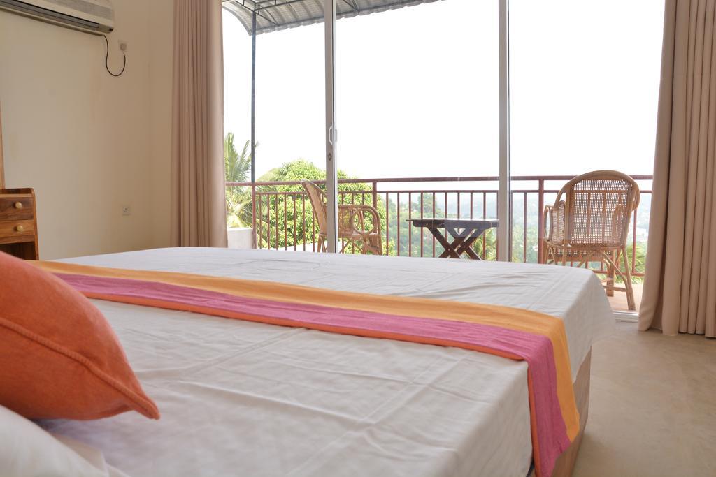 High View Homestay Канди Номер фото
